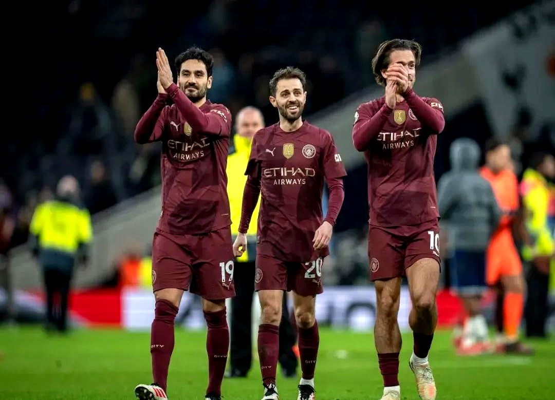 关于创纪录足球赛季开启，球员们备战全力争夺胜利的信息