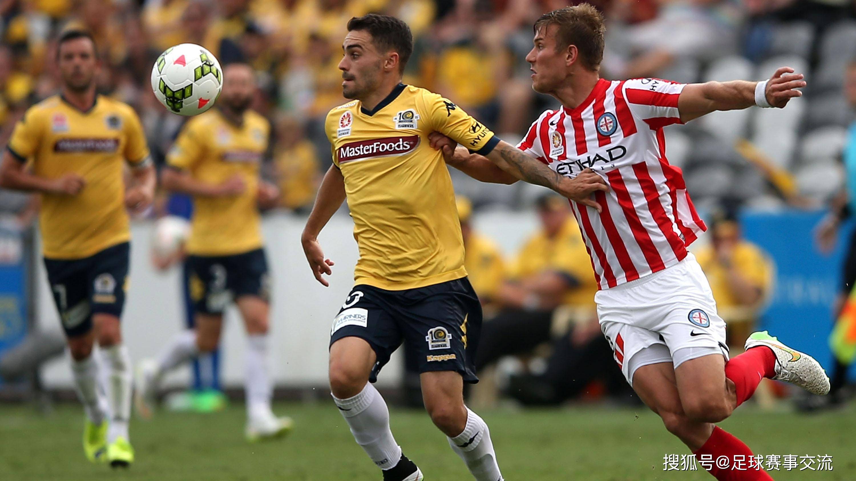 足球联赛轮番比拼，球员实力突出的简单介绍