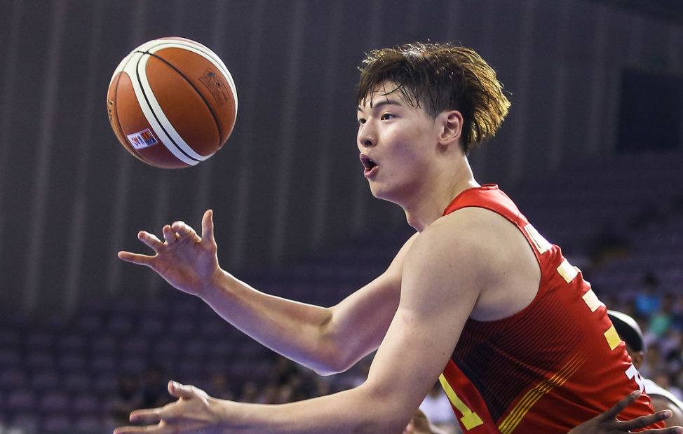 上海东方疯狂逆袭，击败江苏队赢得赛季首胜的简单介绍