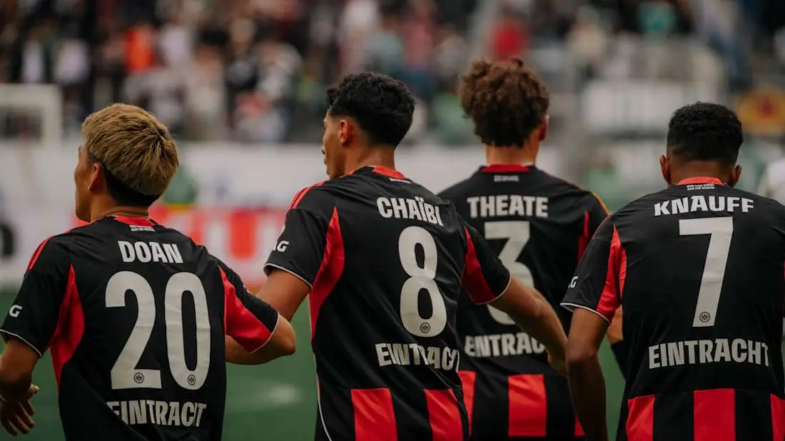 关于勒沃库森重回胜轨，客场战胜法兰克福的信息