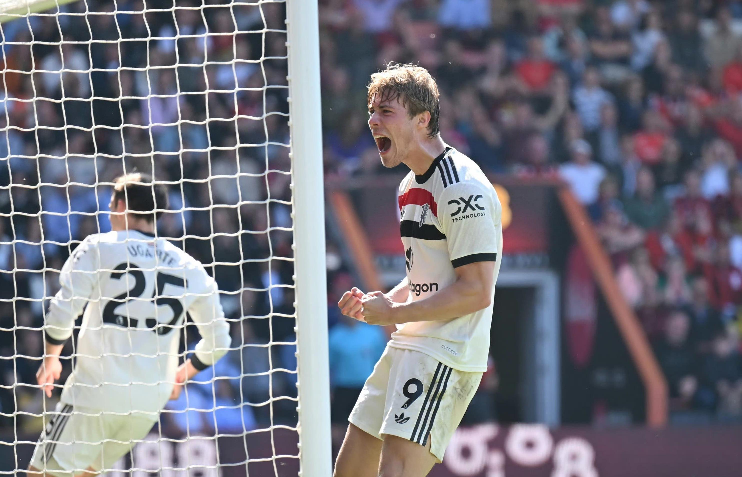 关于曼联客场战胜伯恩茅斯，连续取得胜利的信息