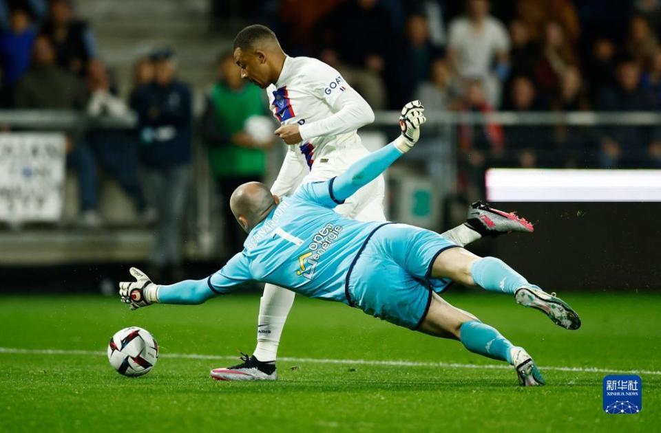 巴黎客场一球力克昂热，扩大领先优势的简单介绍