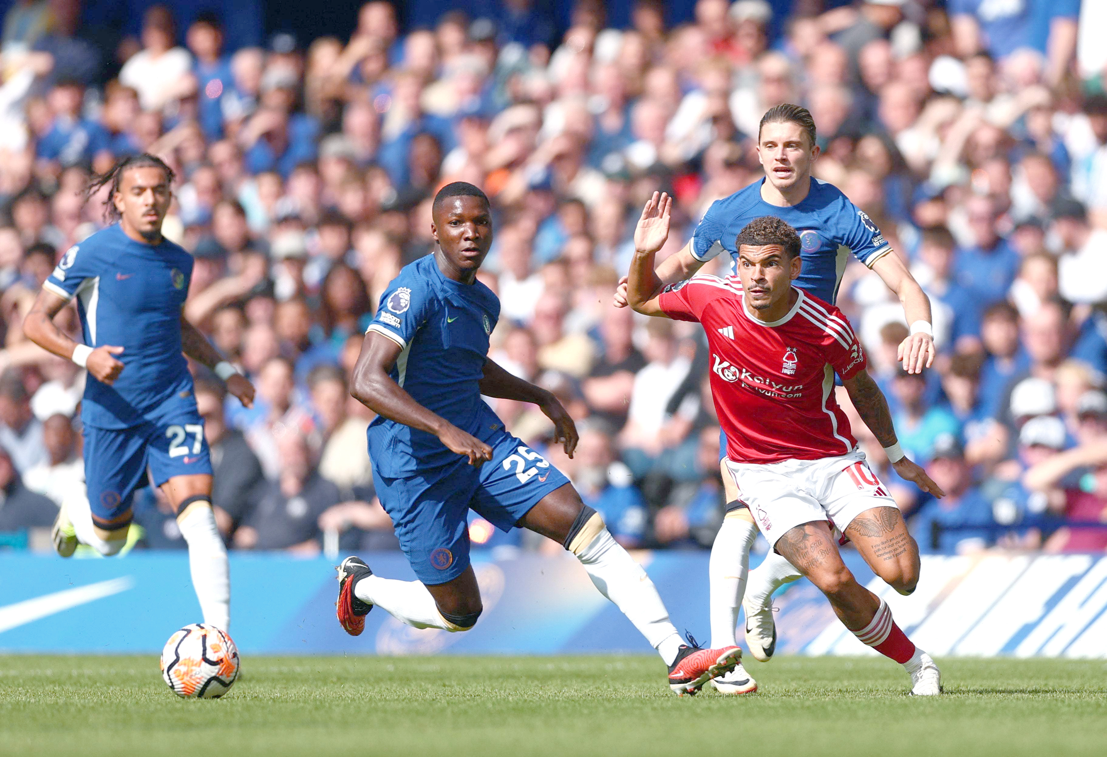 欧洲赛事中的焦点战，双方你来我往的简单介绍