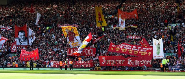 阿贾克斯一步崛起，欧冠赛场耀眼之星