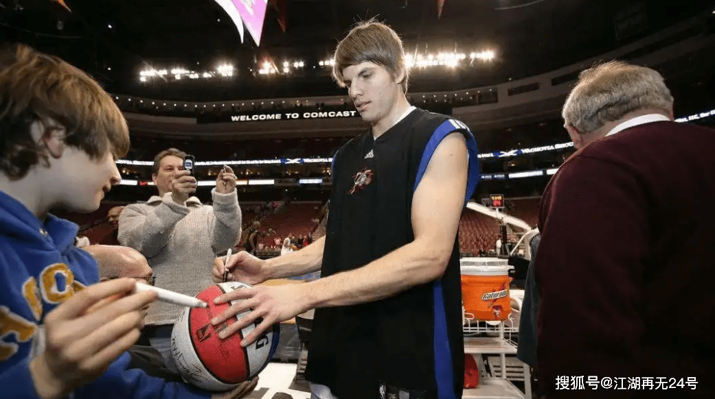 湖南男篮主场落败,季后赛前景堪忧的简单介绍 湖南男篮主场落败,季后赛前景堪忧的简单介绍